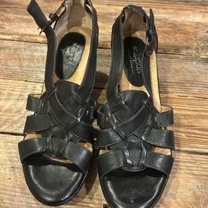 Soft spots leather upper wedge sandal size 7.5.